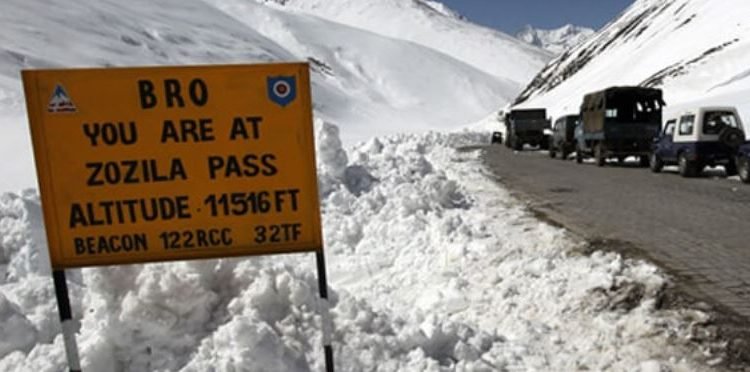 Zojila Pass receives season’s first snowfall