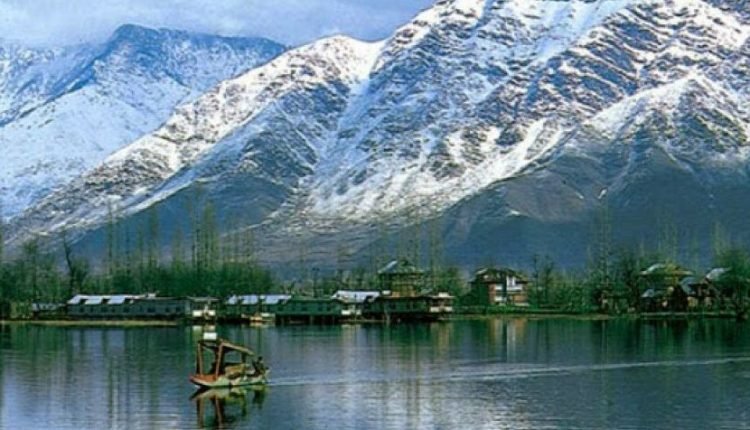 Severe cold in the mountains, heavy rain and snowfall expected from today : J&K