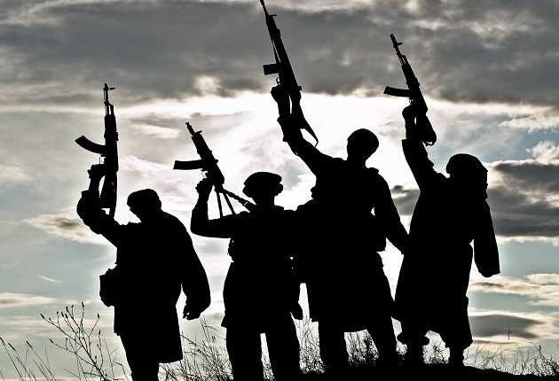 Lt Governor announces Rs 5 lakh cash reward to brave villagers of Reasi for apprehending two most-wanted Terrorists