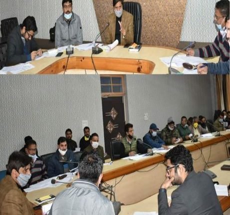 Land Transferred under Roshni Act: DC Rajouri reviews progress on expunging of mutations