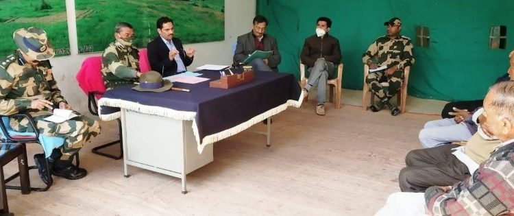 DDC Kathua Om Prakash Bhagat listens to grievances of border residents in Hiranagar