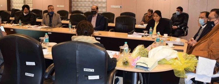 Pr. Sect. Navin reviews NABARD sponsored NAFCC project on sustainable Agriculture