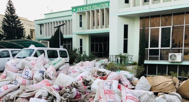 PCB Seizes 6 tone  banned polythene carry bags