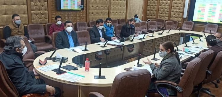 Advisor Baseer Khan chairs meeting of Handicrafts, Handloom department, JKI; issue directions