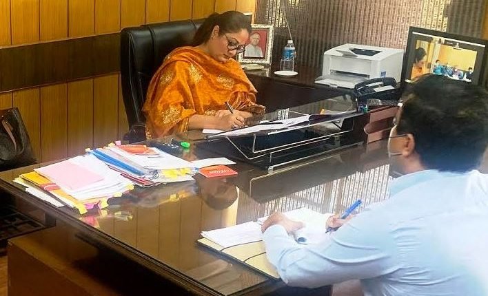 J&K KVIB plays crucial role in generating employment: KVIB V-Chairperson