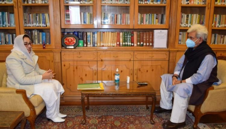 Dr. Darakhshan Andrabi calls on Lt Governor