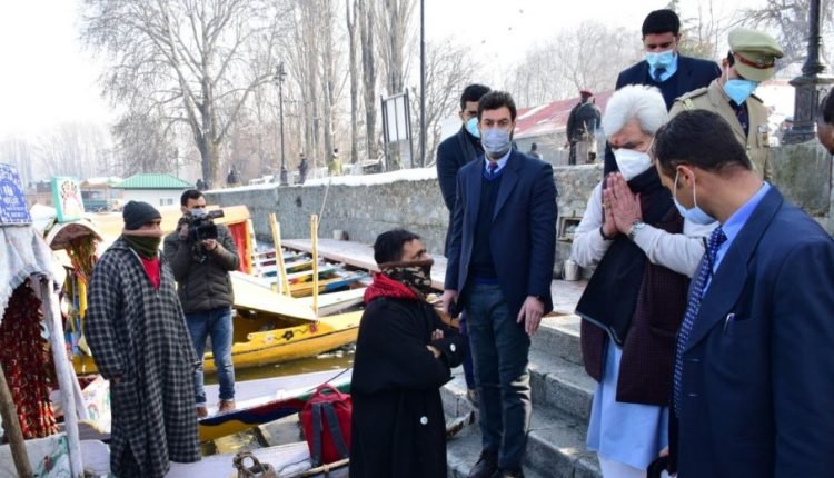 Lt Governor reviews restoration of essential services in Kashmir