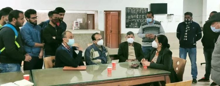 Principal GMC & AH inspects Boys Hostels, Isolation ward