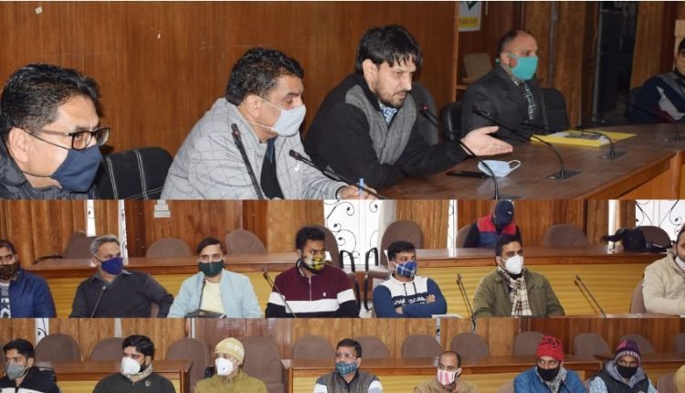 SEHAT scheme:  Udhampur Admin hosts training for Arogya Mitras, CSC operators
