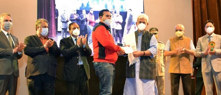 Launches 7 Online Services, e-inaugurates 19 ‘Learner’s License Test Centres’ for students at Polytechnics/ITIs across J&K