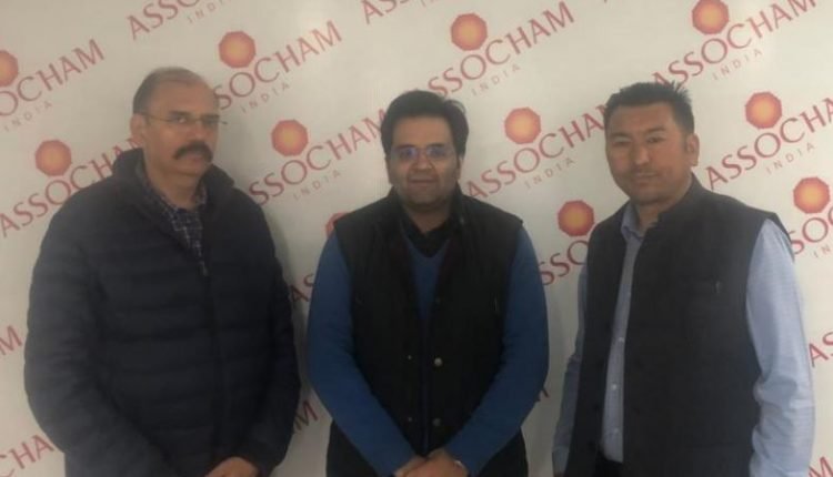 Ladakh Chamber of Industry Chief calls on Chairman ASSOCHAM J&K Council