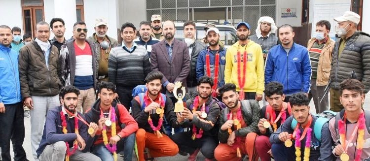 The District administration Ramban today felicitated the under-19 Volleyball team, which one the UT level volleyball championship at Samba.
