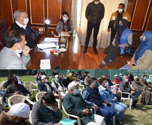 Advisor Farooq Khan hears public grievances at Srinagar