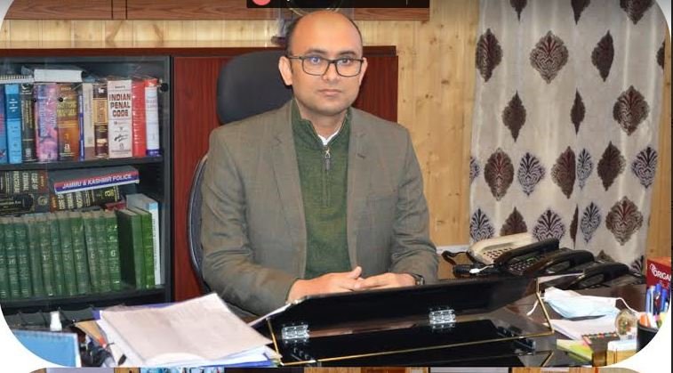 DC B'la provides Ex- Gratia relief of Rs. 50 lacs to NoKs of the militancy victims