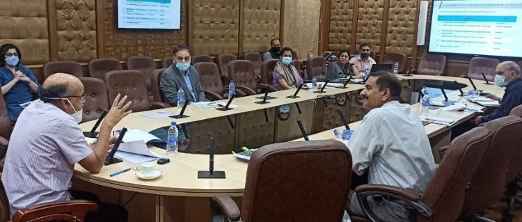  Chief Secretary reviews ‘District as Export Hub’ scheme