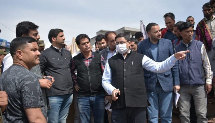 DDC Rajesh Kumar Shavan conducts whirlwind tour of the Rajouri town