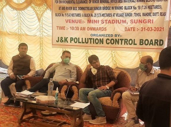 ADC Reasi presides over Public hearing at Sungri