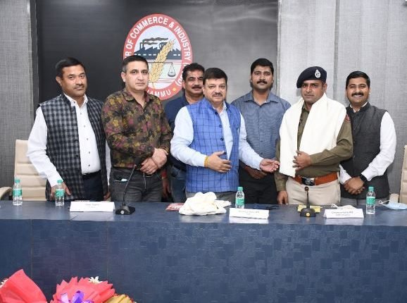 Cops, traders together can improve law & order: Arun Gupta, President CCI