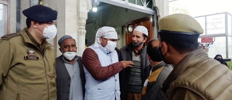 Div Com visits Mukhdoom Sahab Shrine, Chatti Padshahi Gurudwara, Ganpatyar Temple