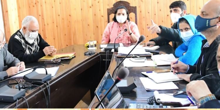 DC Gbl Krittika Jyotsna reviews progress under B2V programme