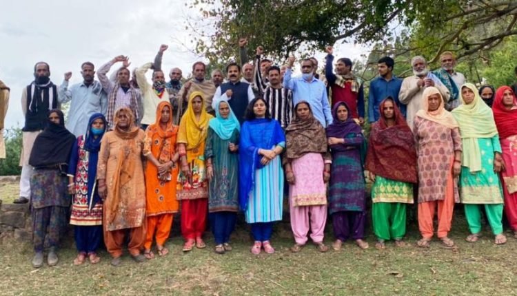 Provide financial assistance to poor, marginalized, labourers during ongoing pandemic: Harsh