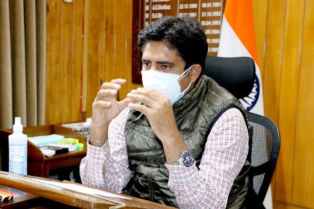 Vaccination, a potent weapon to mitigate Covid-19 Pandemic: DC Pulwama