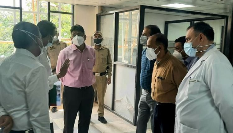 Div Com inspects progress on 100 bedded Emergency block at GMCH Jammu