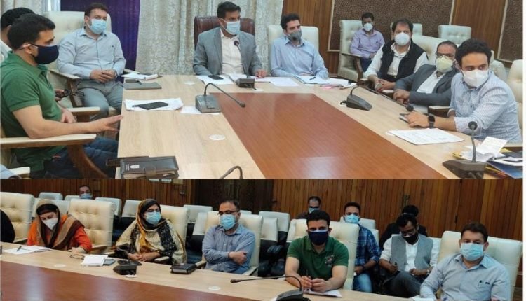 DC Srinagar reviews Covid-19 Control/mitigation measures