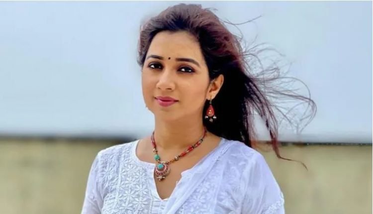 Shreya Ghoshal Singer has beome mother of a son After 6 years of marriage