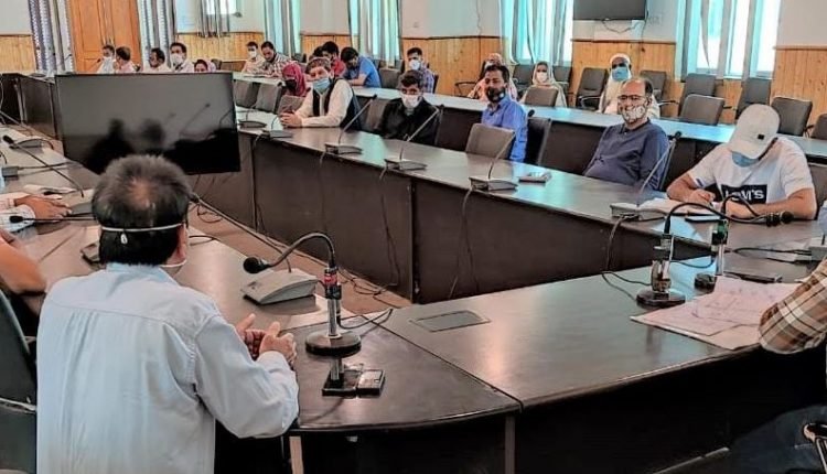 Progress on Covid Vaccination in block Lar reviewed