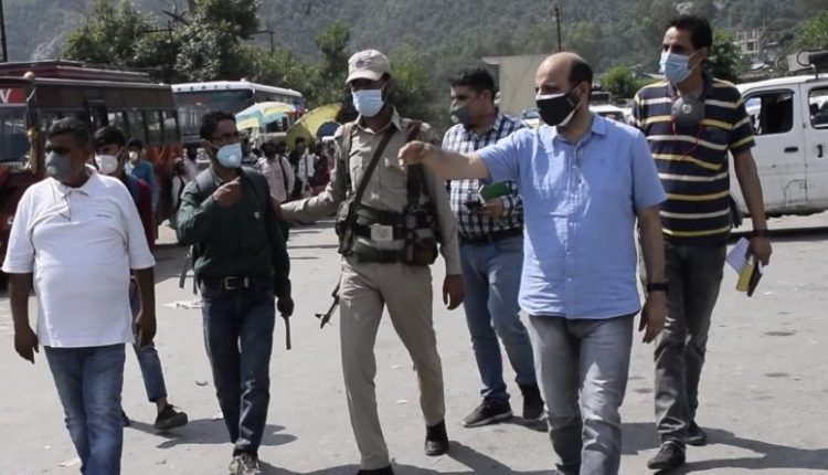 DC inspects implementation of Covid safety protocols in Ramban Town