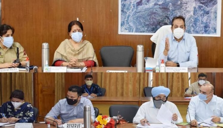 Advisor Baseer Khan visits Udhampur, reviews COVID control measures, Inspects RDD works and progress on works of Panchayat Ghars