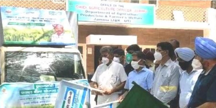 Pardhan Mantri Fasal Bima Yojna; Mobile campaign launched in Jammu district to aware farmers