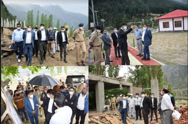 Div Com Jammu visits far off areas of Paddar and Sinthan top