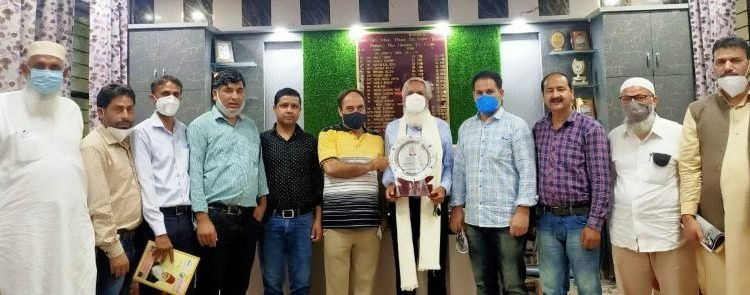 Rajouri:  Sr Lecturer accorded warm send off on Superannuation