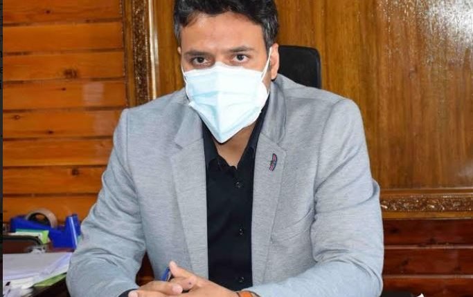 Coordinated efforts, multipronged strategies bear fruit, only 415 active positive cases at Kulgam: DC