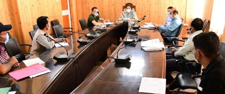 DC Gbl reviews land acquisition cases of Zojila, Z-morh tunnel projects