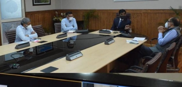 Efforts to reduce travel time between Jakheni- Banihal; Jammu-Sgr ; CS reviews progress of works on NH-44