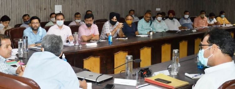 Dir Horticulture Ram Savak reviews implementation of key schemes
