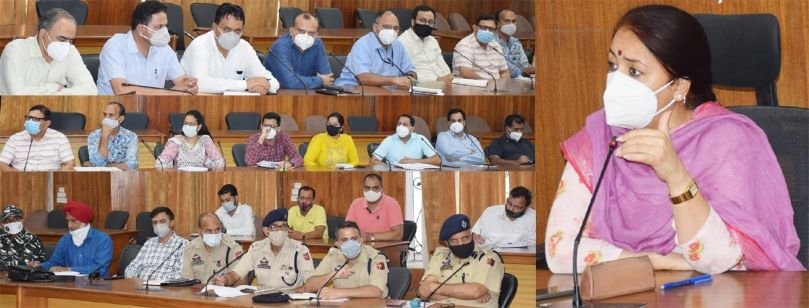DC Udhampur reviews arrangements for Independence Day celebration