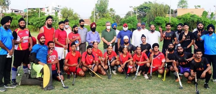 Advisor Khan reaffirms govt's commitment of sports infra promotion in all panchayats
