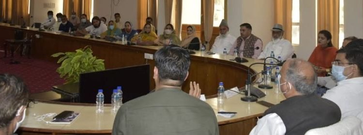 Rajouri: DDC members, BDC chairpersons & MC councilors discuss issues of public importance at joint session