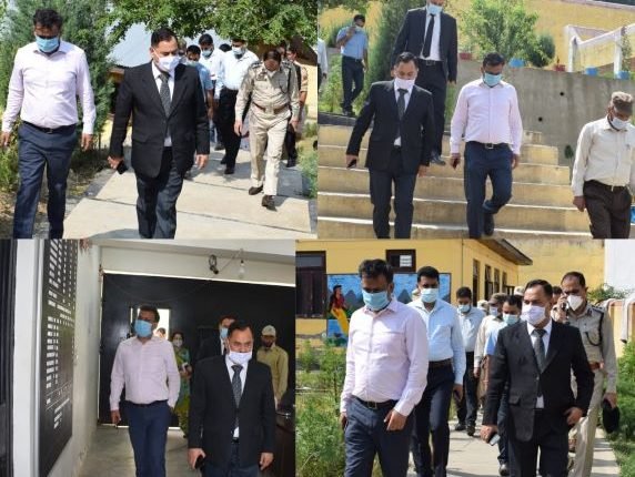 Under Trial Review Committee (UTRC ) inspects amenities for inmates in District Jail Bhaderwah ; Listens to grievances of prisoners