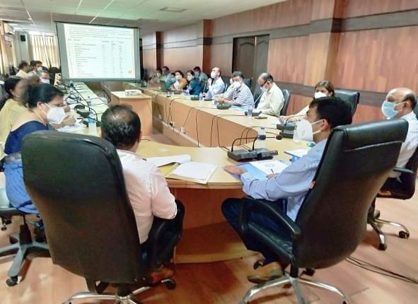 DC Jammu reviews patient care in Govt Hospital Gandhi Nagar at Rogi Kalyan Samiti meeting