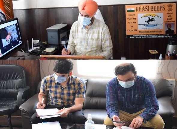 Deputy Commissioner motivates Youth to join Youth Clubs