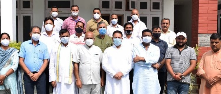 Delegation of PRIs leaves for Srinagar