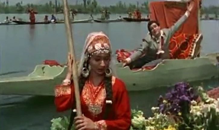 Jubilant J&K:Filmmakers make comeback in enchanting places of J&K