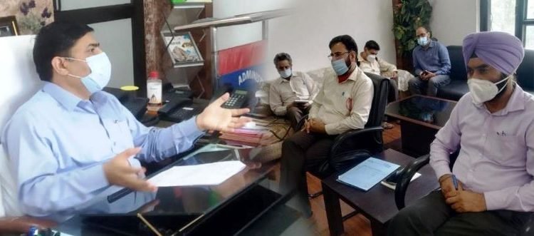 Special camps being held for eligible college students in Poonch; DC asks HoIs to complete inoculation within 1 week