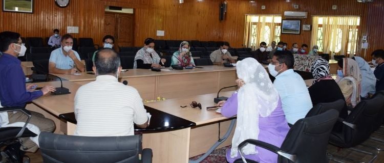 DC B’gam Shahbaz Ahmed Mirza reviews Covid-19 situation in the district