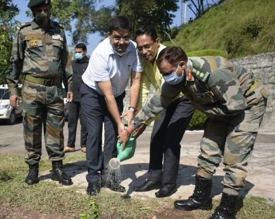 Quami Bhavna initiative: DC Rajouri Rajesh K Shavan visits Palma Army Campus